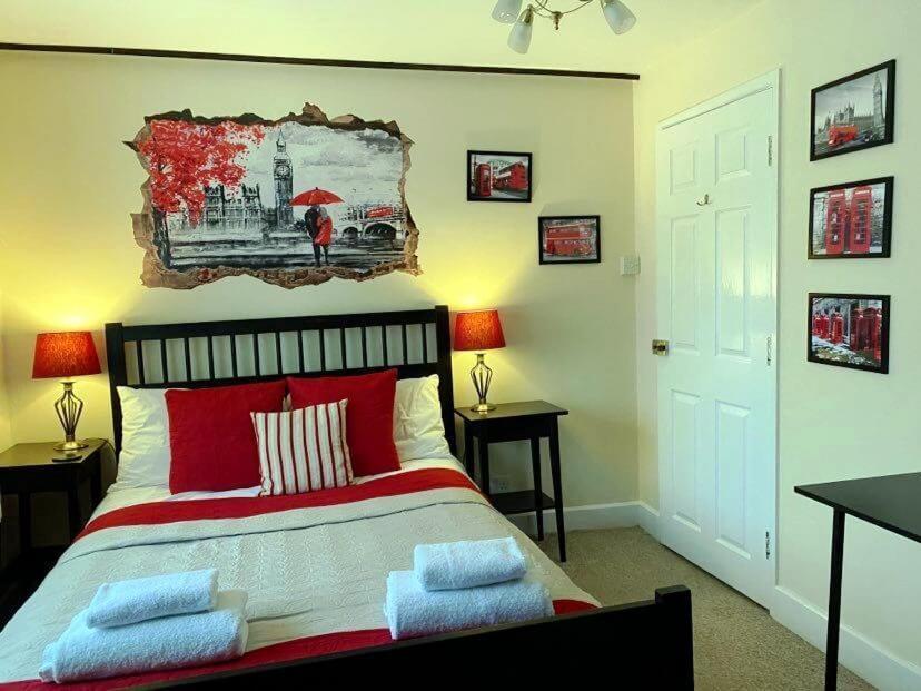 The Dove Inn Micheldever Экстерьер фото