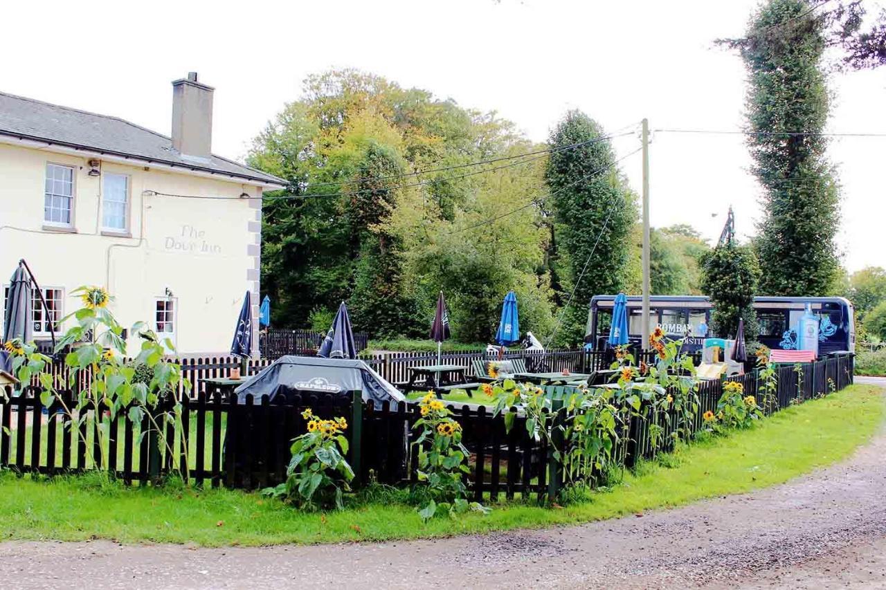 The Dove Inn Micheldever Экстерьер фото